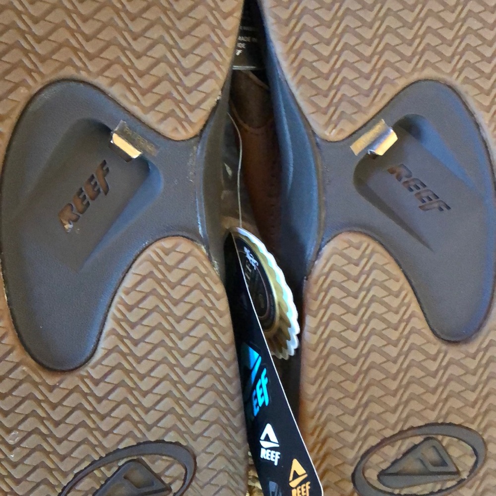 Reef Sandals - Picture 4 of 5